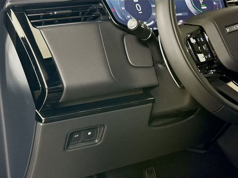 New 2026 Land Rover Range Rover Sport Dynamic SE AWD/4WD image 10