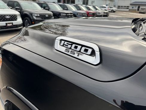 Used 2025 RAM 1500 Laramie image 16