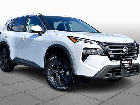 New 2026 Nissan Rogue SV FWD image 2