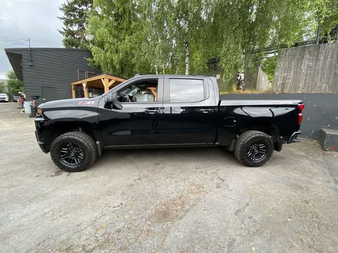 Used 2021 Chevrolet Silverado 1500 LT Trail Boss w/ Convenience Package II AWD/4WD image 3