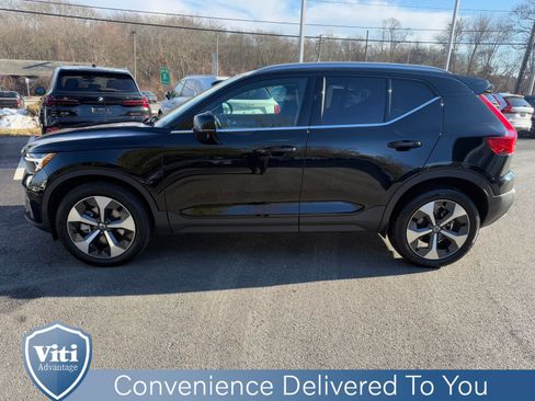 Certified 2025 Volvo XC40 B5 Core w/ Protection Package Premier image 5