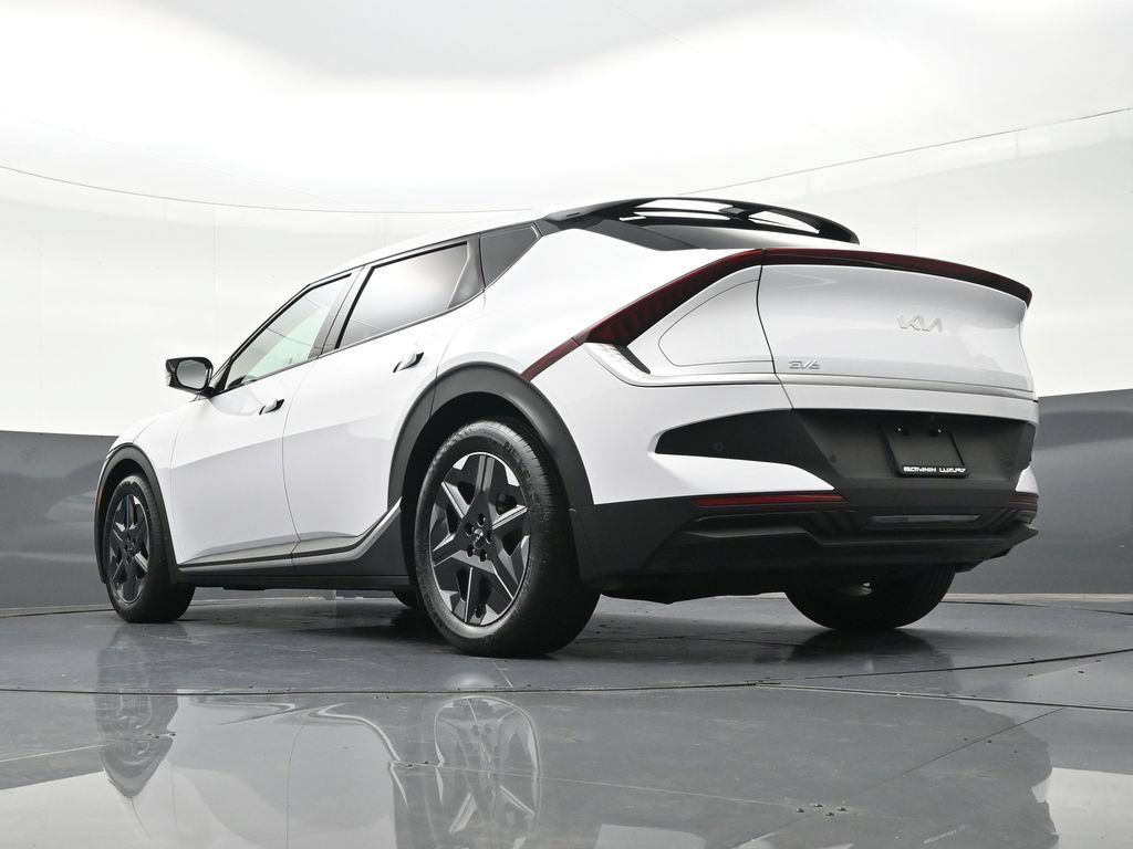 Used 2025 Kia EV6 Light RWD image 30