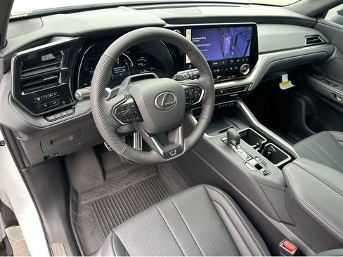 New 2026 Lexus TX 500h AWD image 7