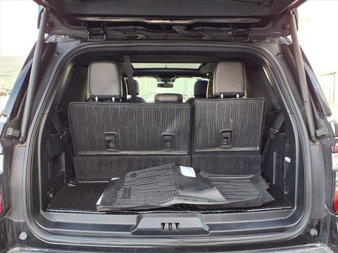 Used 2021 Ford Expedition Limited image 9