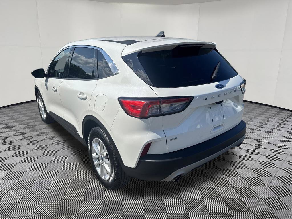 Used 2022 Ford Escape SE FWD image 19