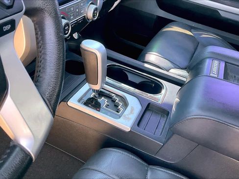 Used 2017 Toyota Tundra Limited image 16