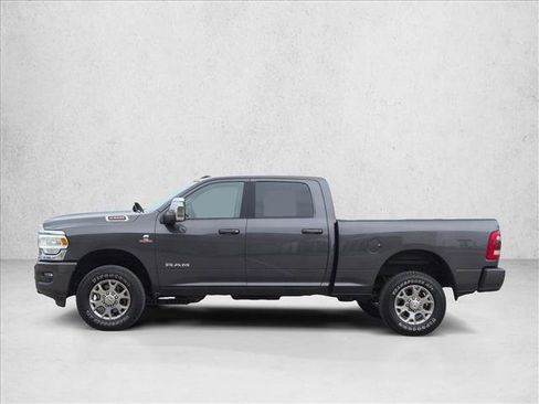 Used 2024 RAM 2500 Laramie w/ Safety Group AWD/4WD image 8