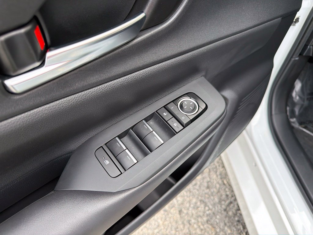 Used 2023 Toyota Prius Prime FWD image 34