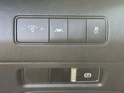 Used 2022 Hyundai Santa Fe SEL w/ Cargo Package image 18