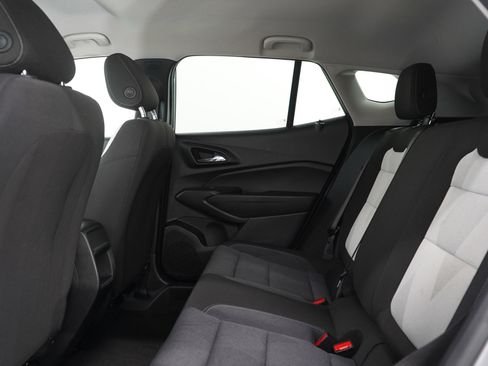 Used 2024 Chevrolet Trax LS w/ Driver Confidence Package FWD image 18