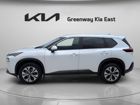 Used 2023 Nissan Rogue SV FWD image 9