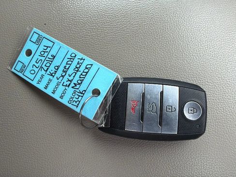Used 2016 Kia Sorento EX w/ EX Premium Package FWD image 16