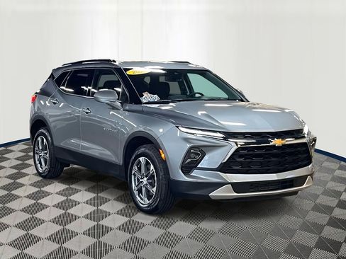 Used 2024 Chevrolet Blazer LT w/ Convenience Package image 6