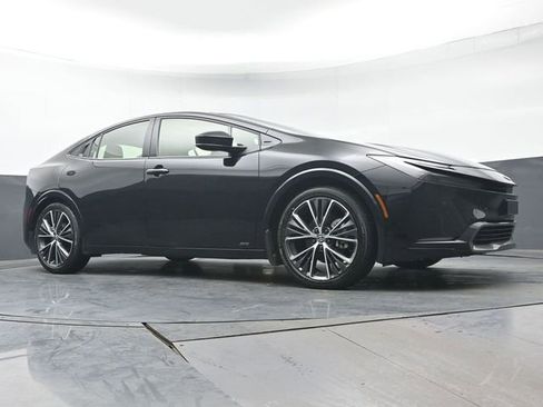 Certified 2024 Toyota Prius XLE image 41