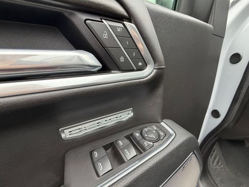 Used 2025 GMC Sierra 1500 Denali w/ Denali Reserve Package AWD/4WD image 27