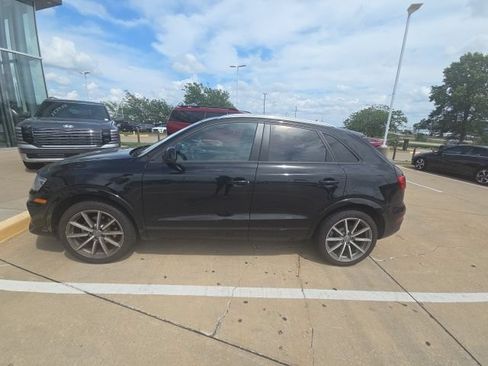 Used 2018 Audi Q3 2.0T Premium AWD/4WD image 3