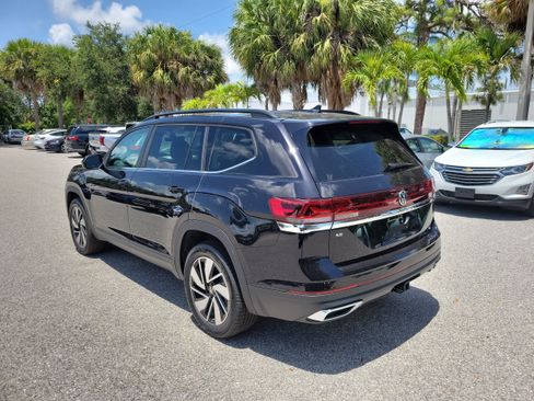 New 2026 Volkswagen Atlas SE FWD image 6