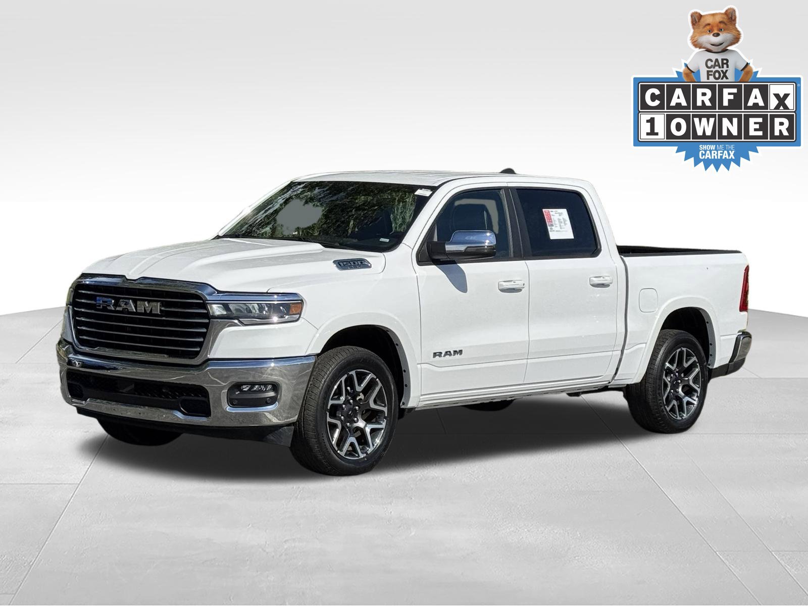 Used 2025 RAM 1500 Laramie AWD/4WD image 9