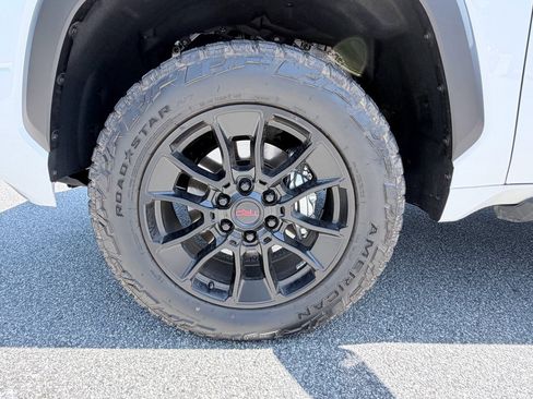 Used 2024 Toyota Tundra SR5 w/ SR5 Premium Package AWD/4WD image 36