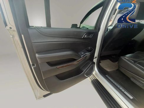 Used 2018 Chevrolet Suburban LT AWD/4WD image 16