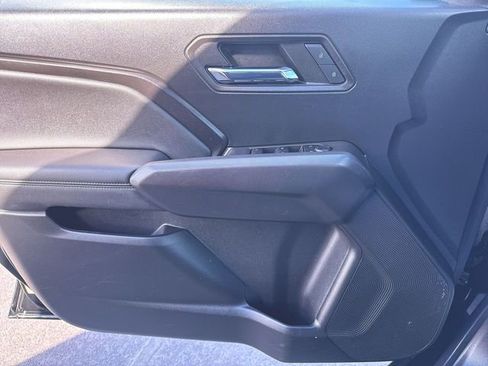 Used 2023 Chevrolet Colorado LT w/ LT Convenience Package II image 22