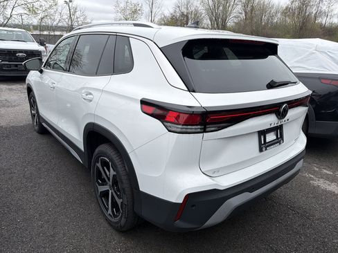 New 2026 Volkswagen Tiguan SE AWD/4WD image 5