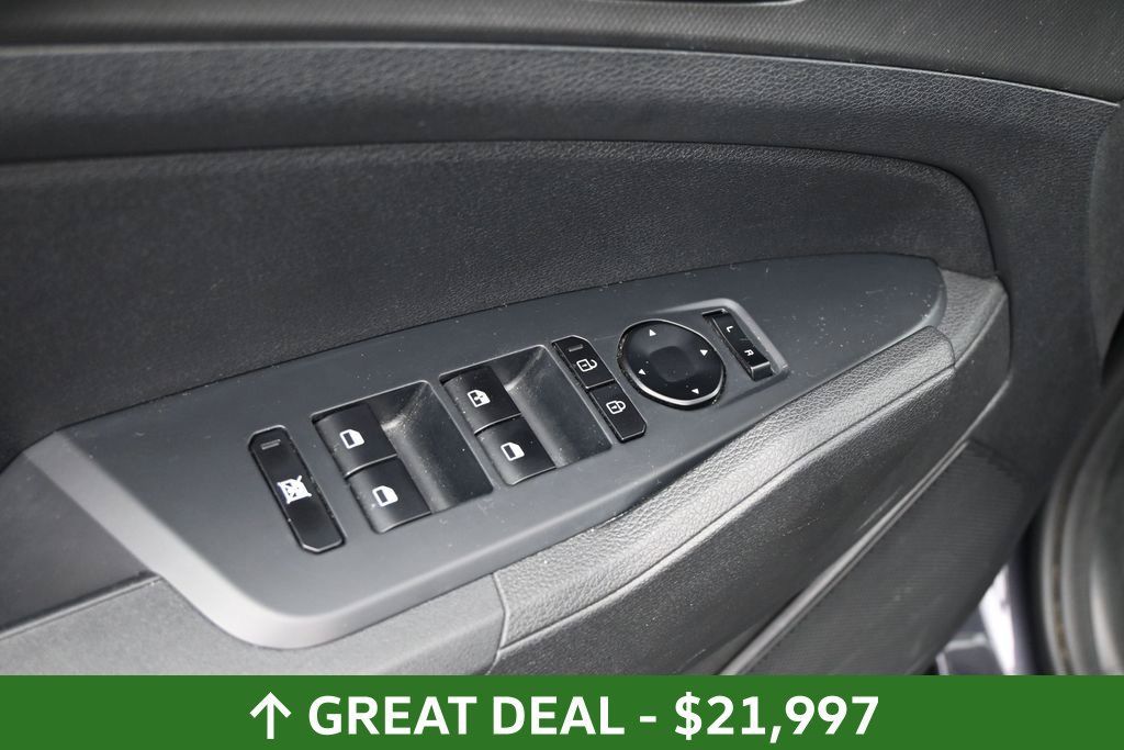 Used 2026 Kia Sportage LX FWD image 23