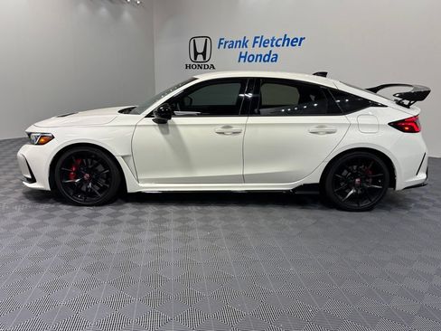 Certified 2025 Honda Civic Type R image 2