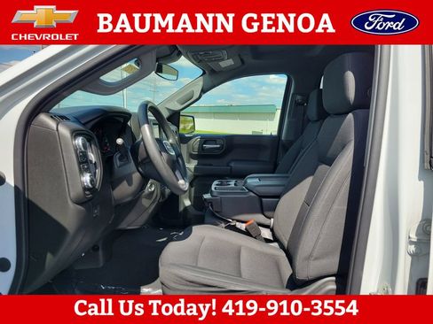 Used 2023 GMC Sierra 1500 Pro w/ Graphite Edition AWD/4WD image 9