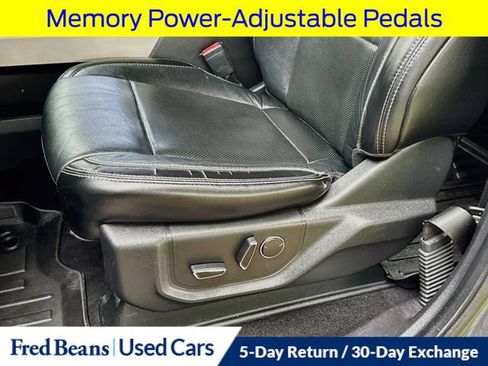 Certified 2019 Ford F250 Lariat w/ Lariat Ultimate Package AWD/4WD image 24