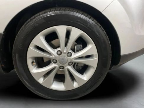 Used 2015 Kia Soul + FWD image 25