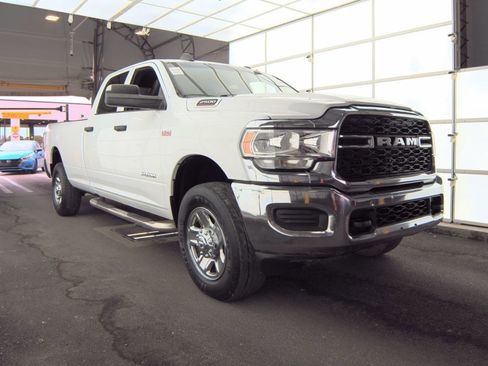Used 2021 RAM 2500 Tradesman w/ Chrome Appearance Group image 2