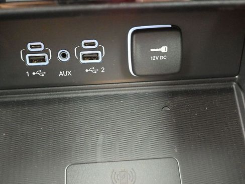 New 2026 Jeep Grand Cherokee L 2WD image 4