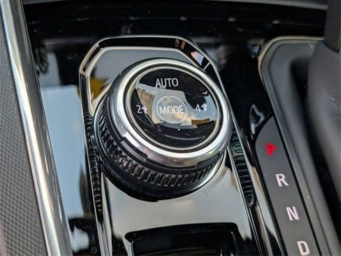 New 2026 GMC Canyon Elevation image 15