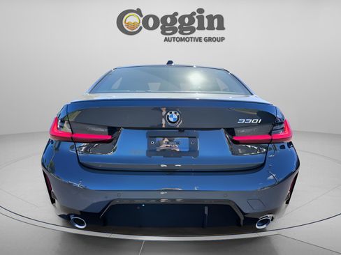 New 2026 BMW 330i Sedan w/ M Sport Package RWD image 5