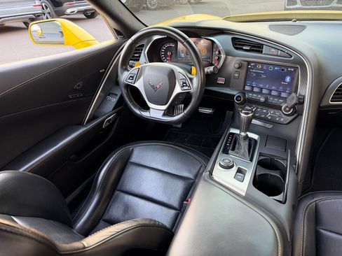 Used 2019 Chevrolet Corvette Z06 RWD image 8