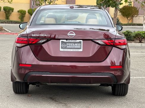 New 2025 Nissan Sentra SV w/ SV Premium Package image 5