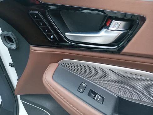 Used 2023 Acura MDX SH-AWD w/ Technology Package image 28