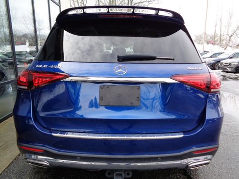 Used 2021 Mercedes-Benz GLE 450 4MATIC w/ AMG Line Exterior image 4