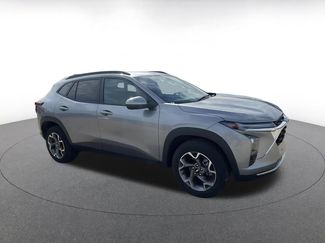 Used 2025 Chevrolet Trax LT w/ LT Convenience Package video 2