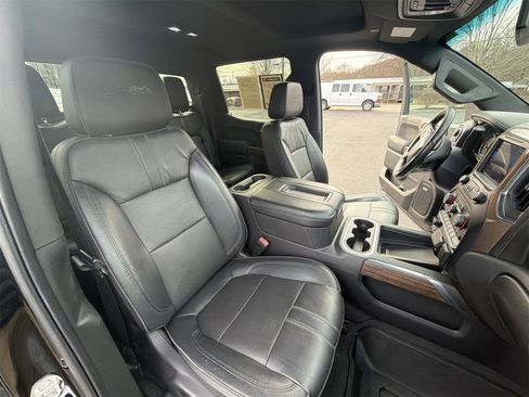 Used 2019 Chevrolet Silverado 1500 High Country image 27