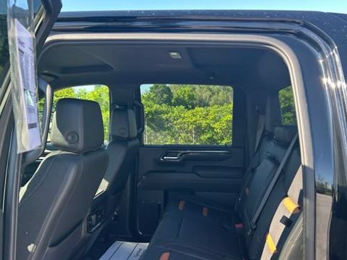 Used 2024 GMC Sierra 2500 AT4 AWD/4WD image 27