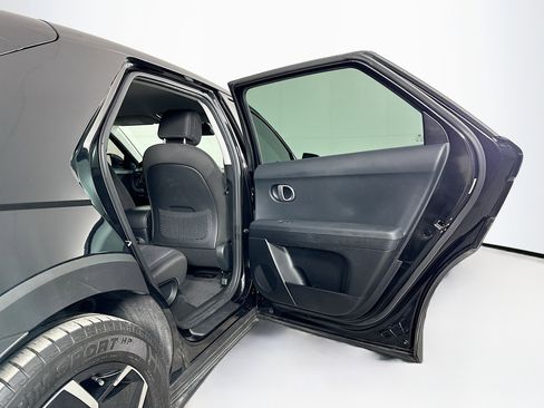 Used 2024 Hyundai Ioniq 5 SEL image 30