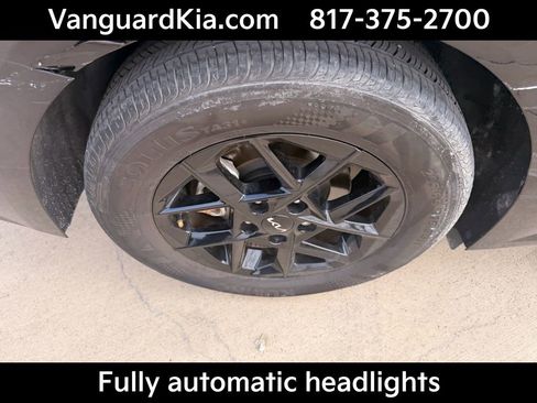 Used 2025 Kia K5 LXS image 10