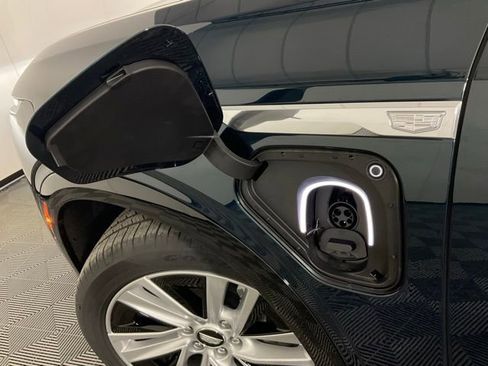 New 2026 Cadillac Vistiq Luxury image 32