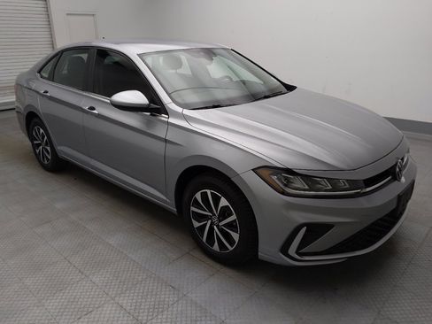 Used 2025 Volkswagen Jetta S FWD image 13