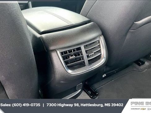 Used 2024 Chevrolet Malibu LT image 23