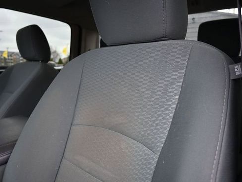 Used 2015 RAM 2500 Tradesman w/ Chrome Appearance Group image 18