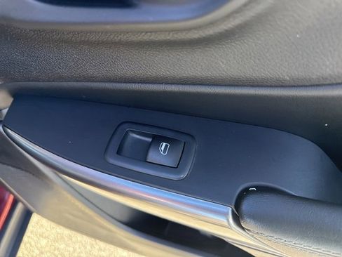 Used 2021 Jeep Cherokee Latitude Plus image 16