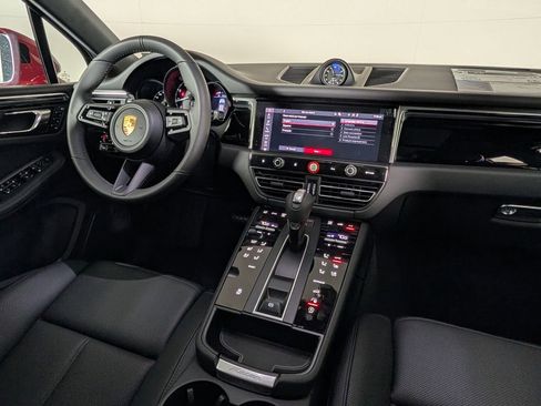 New 2026 Porsche Macan AWD/4WD image 22